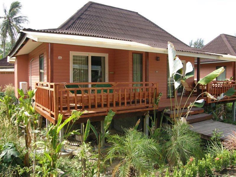 Nakara Long - Sha Extra 3* Ko Lanta